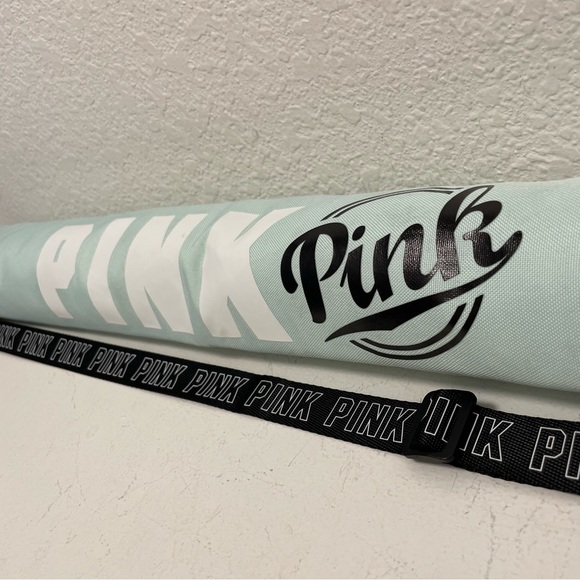 ✌️VS 💕PINK BUNDLE Ultimate Logo Sport Bra AND Sling Beach Cooler Bag - Picture 8 of 9